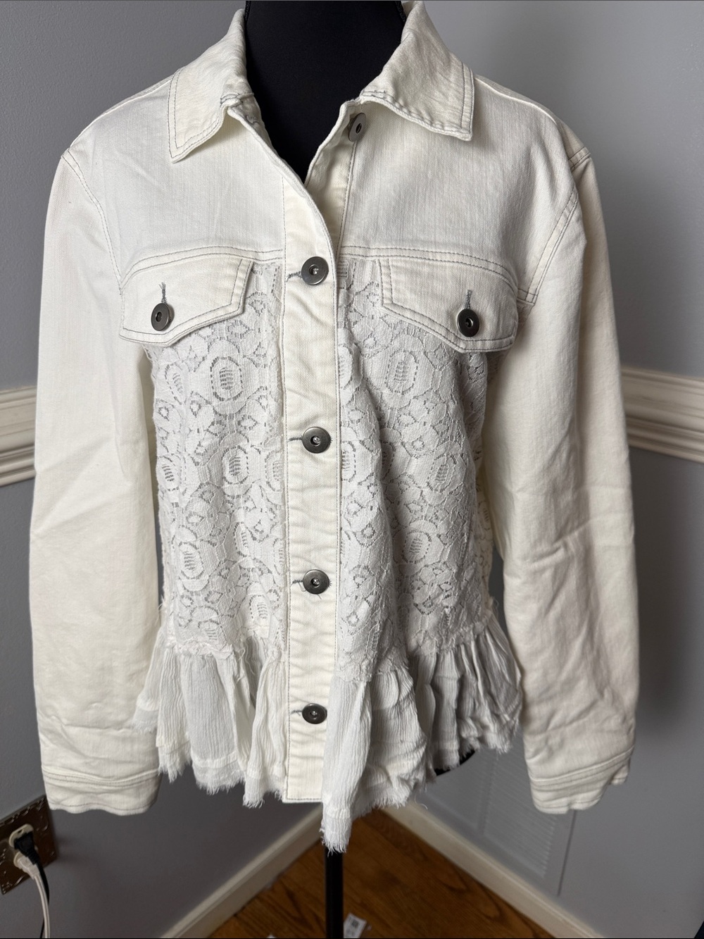 Baccini Cream Lace-Front Denim Jacket with Ruffled Hem